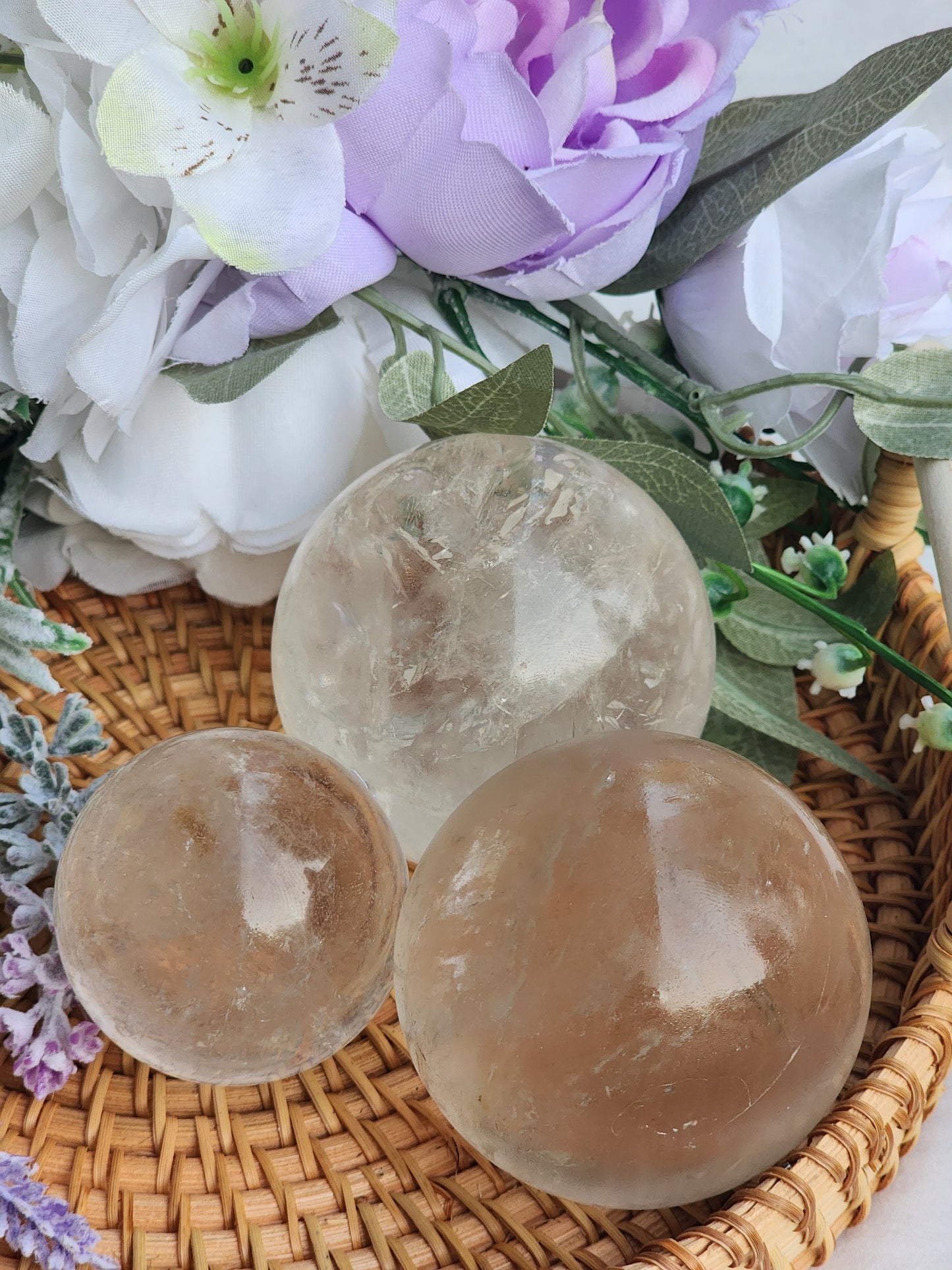 CLEAR QUARTZ SPHERE