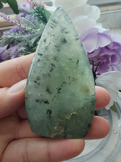 FREEFORM PREHNITE