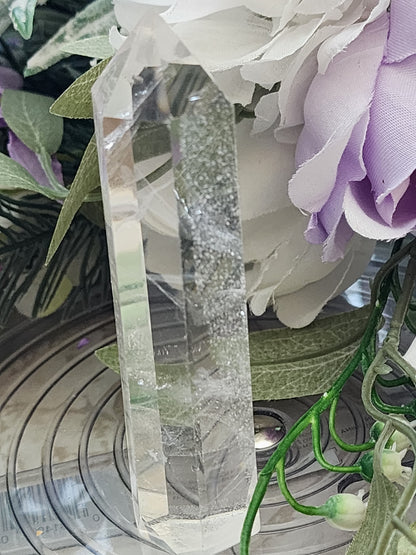 CLEAR QUARTZ TOWER