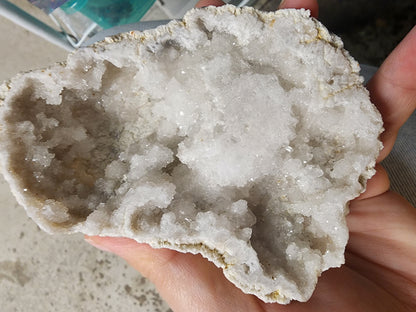 GEODE CRYSTAL /SNOW QUARTZ/